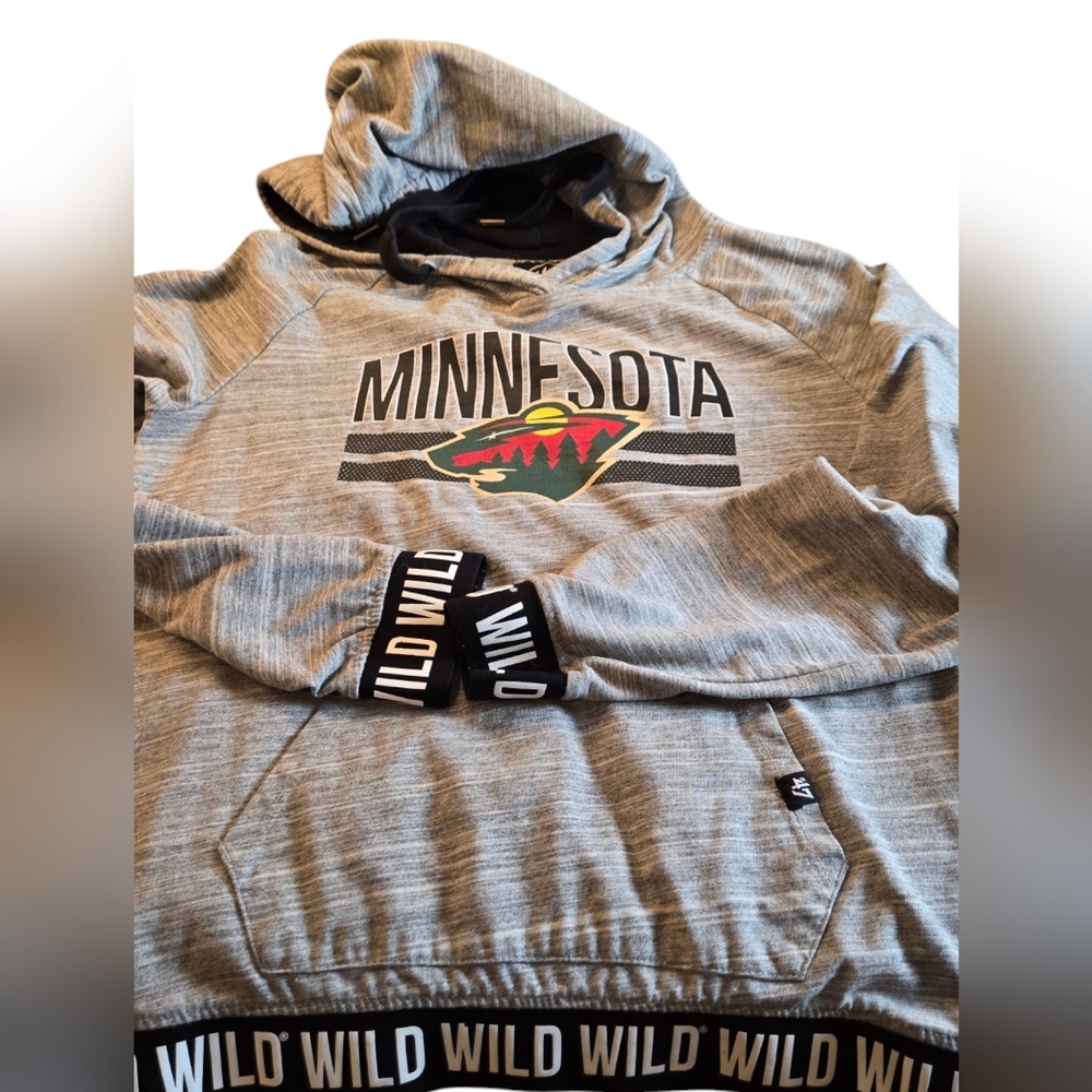 MN Wild Sweatshirt Size Medium